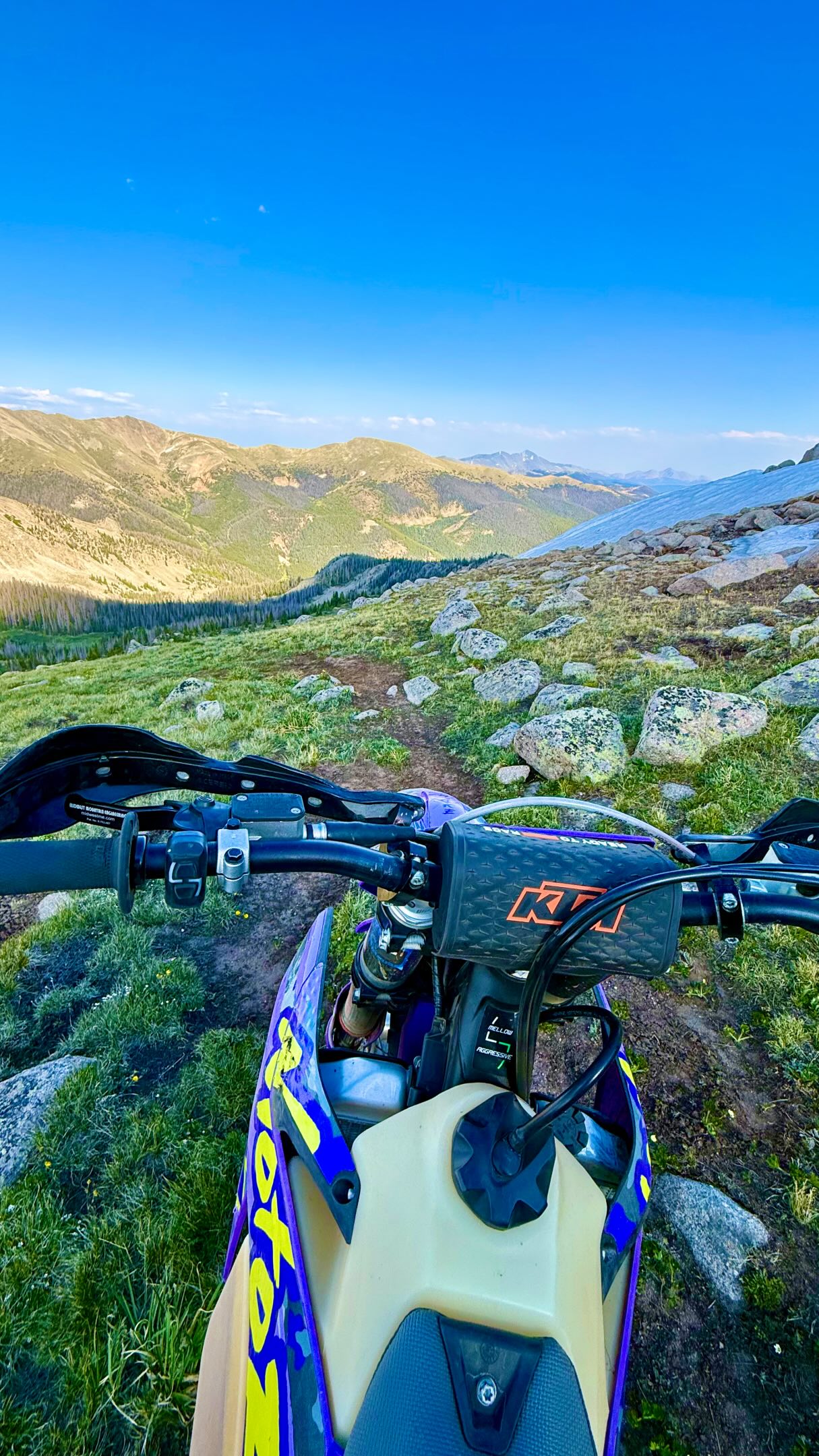 Day after Mexico, signed up for the nice ride, then I got ice cream… 🤣🤣🤣
Guess I burnt off all the piňa coladas 🍹! 
.
@adamonasch @omnivorouschris @matt_imbo_chef @aaronotte970