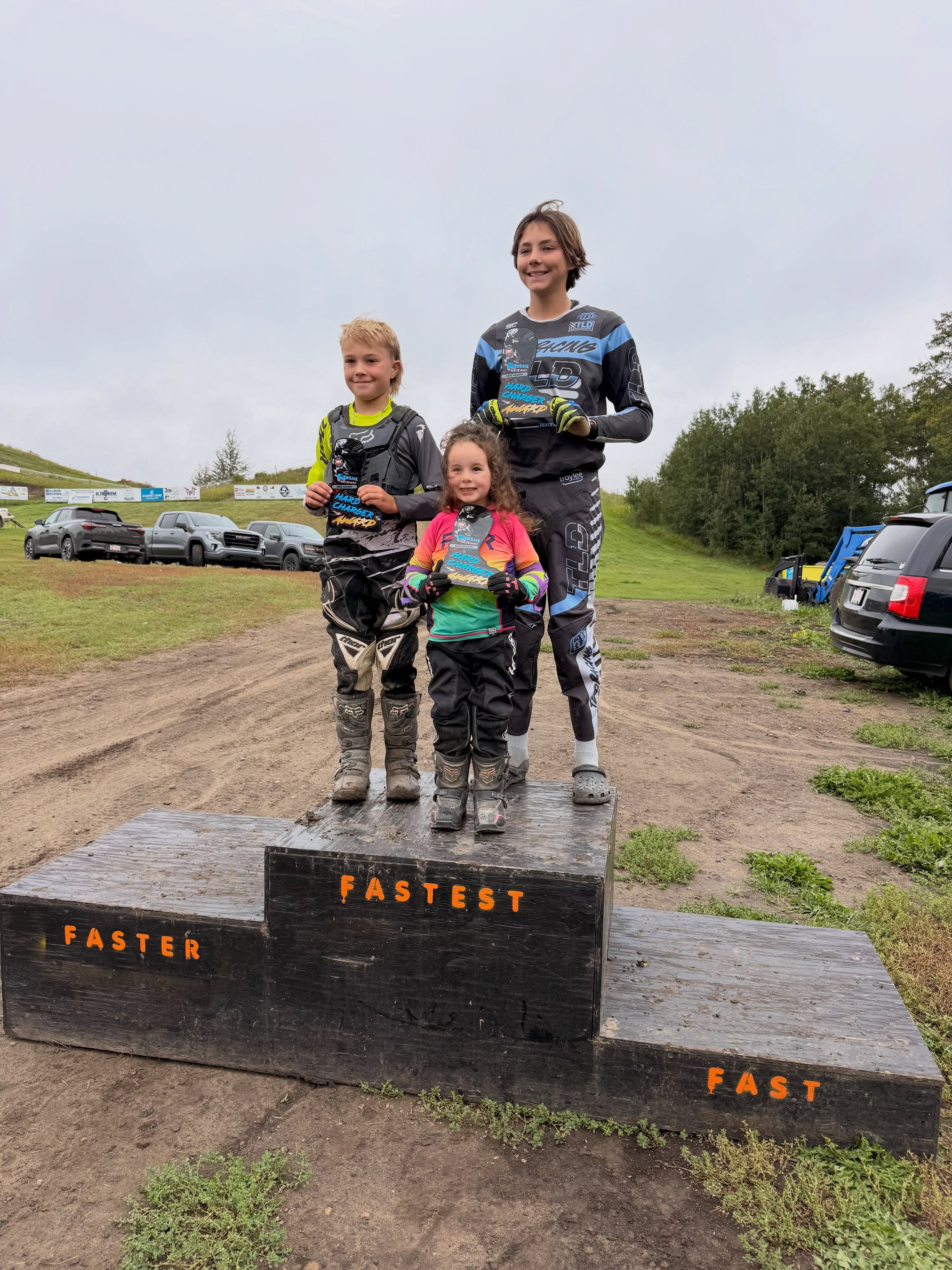 Today we went to the Mini Motos wrap up day at @xtremeraceways in Alix! What a wonderful program we discovered this year, full of some very amazing little kids and parents. Each week, volunteers help all levels of kids ages 5-16 learn a little about riding technique for an hour before races start! It was so good for the kids to learn things that us parents say over and over but it seems to stick when they hear it from someone who isn’t mom or dad 😂

We put Hayley in a tough group so she would learn a lot and although she didn’t get a trophy, she did get a Hard Charger award which meant so much! She had some pretty hard crashes but she just kept riding harder than before. We are going home with more friends and happy hearts 🥰