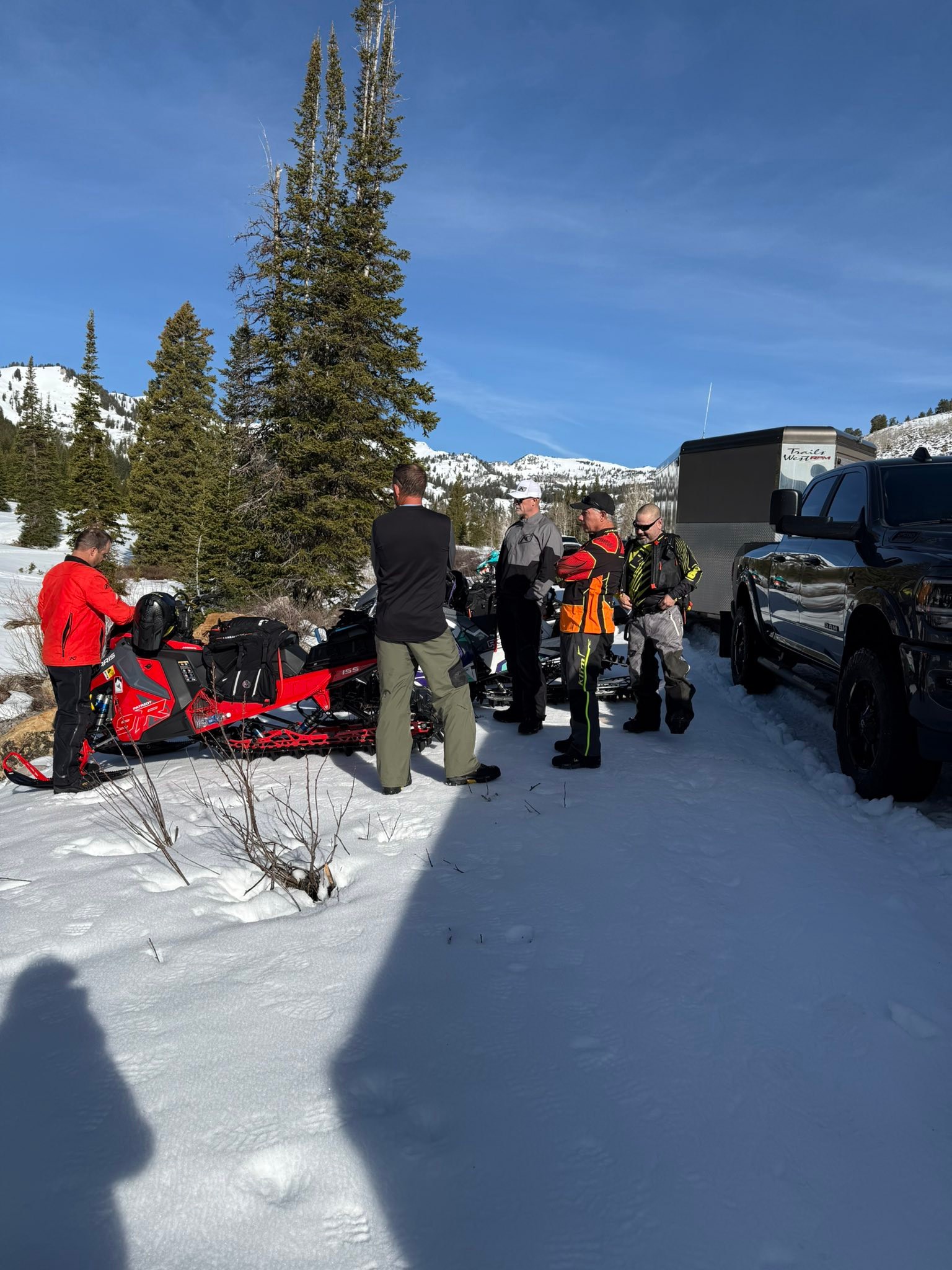 Grateful doesn’t even begin to cover it 🙌

These guys never hesitate to let me tag along on their snowmobile adventures—and somehow always manage to push me just enough out of my comfort zone while cheering me on the whole way. The coaching, the encouragement, the laughs… it all makes every ride unforgettable.

Yesterday was no exception. Blue skies, perfect conditions, and the best crew to share it with. And riding in MAY?! After the snow season we’ve had, I definitely wasn’t expecting that—but I’m not complaining 😎❄️

Good days, great people, and memories I won’t forget anytime soon. 🤍
