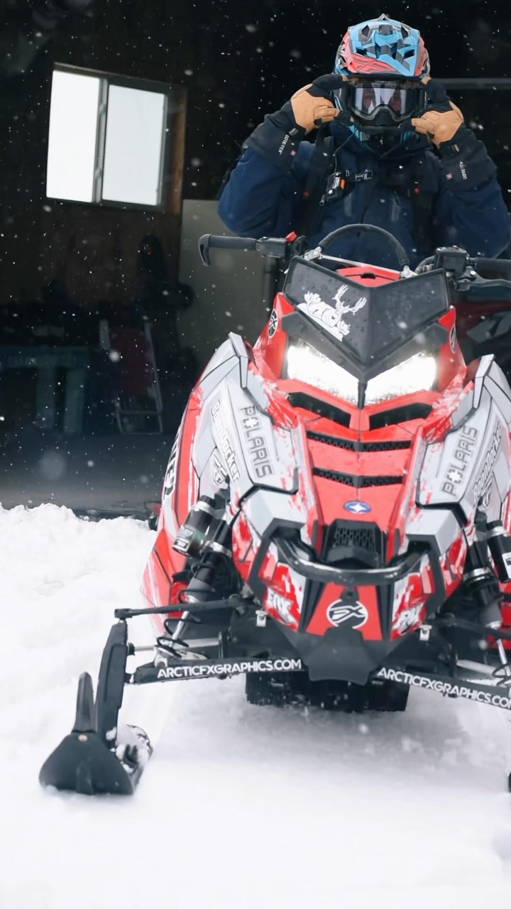 Time to get rowdy😈 
.
.
.
#snowmobile #polaris #winter #skidoo