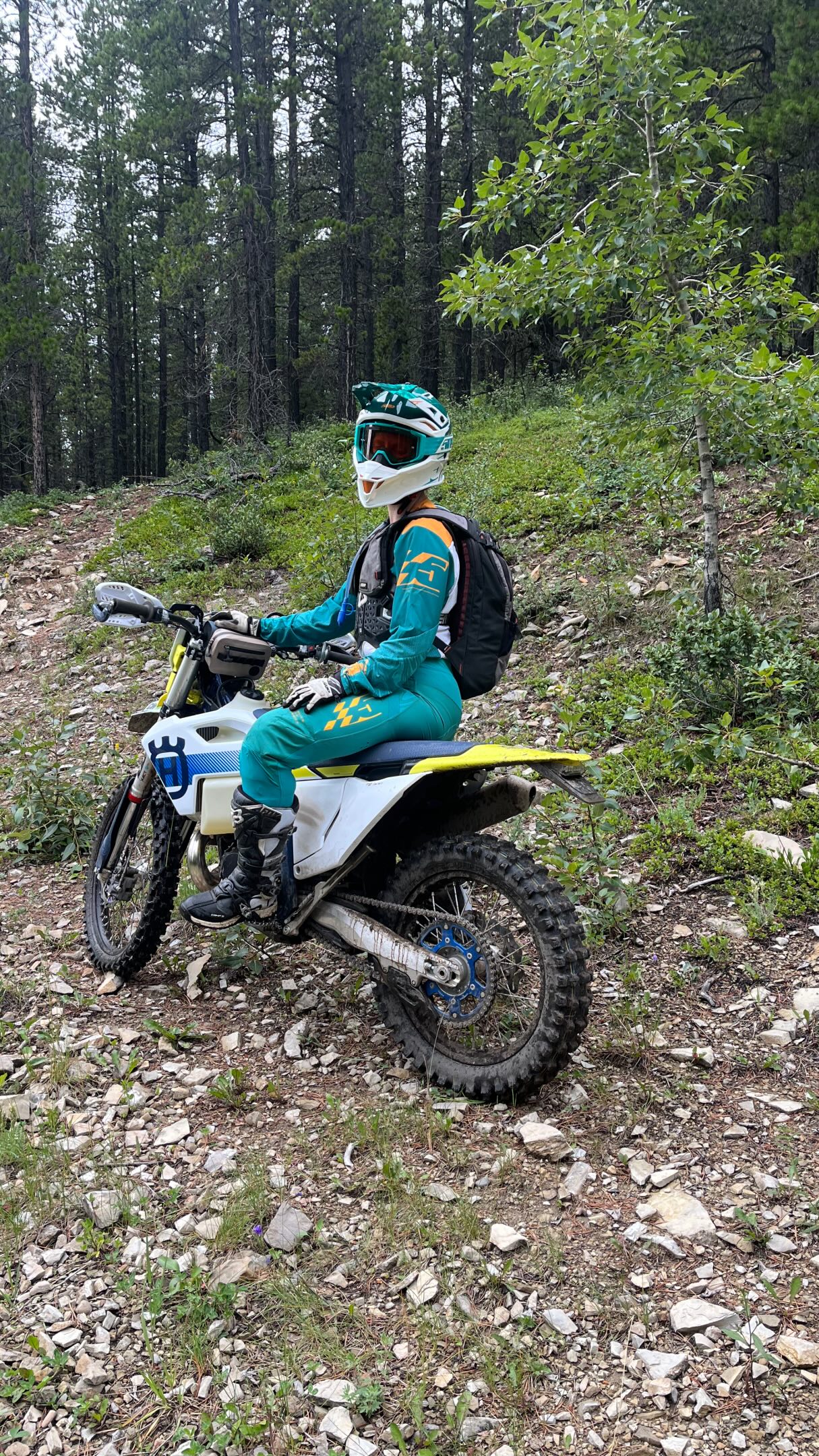 Gosh darn, Alberta is beautiful 😍

This @509offroad Race 5 color way is my absolute fav. The pants are stretchy and breathable, the jersey fits perfect, and I love the matching Atmosphere Off-road helmet. Who doesn’t love a full matching set?! 😍

@509offroad #fuelingyourpassion #509inc