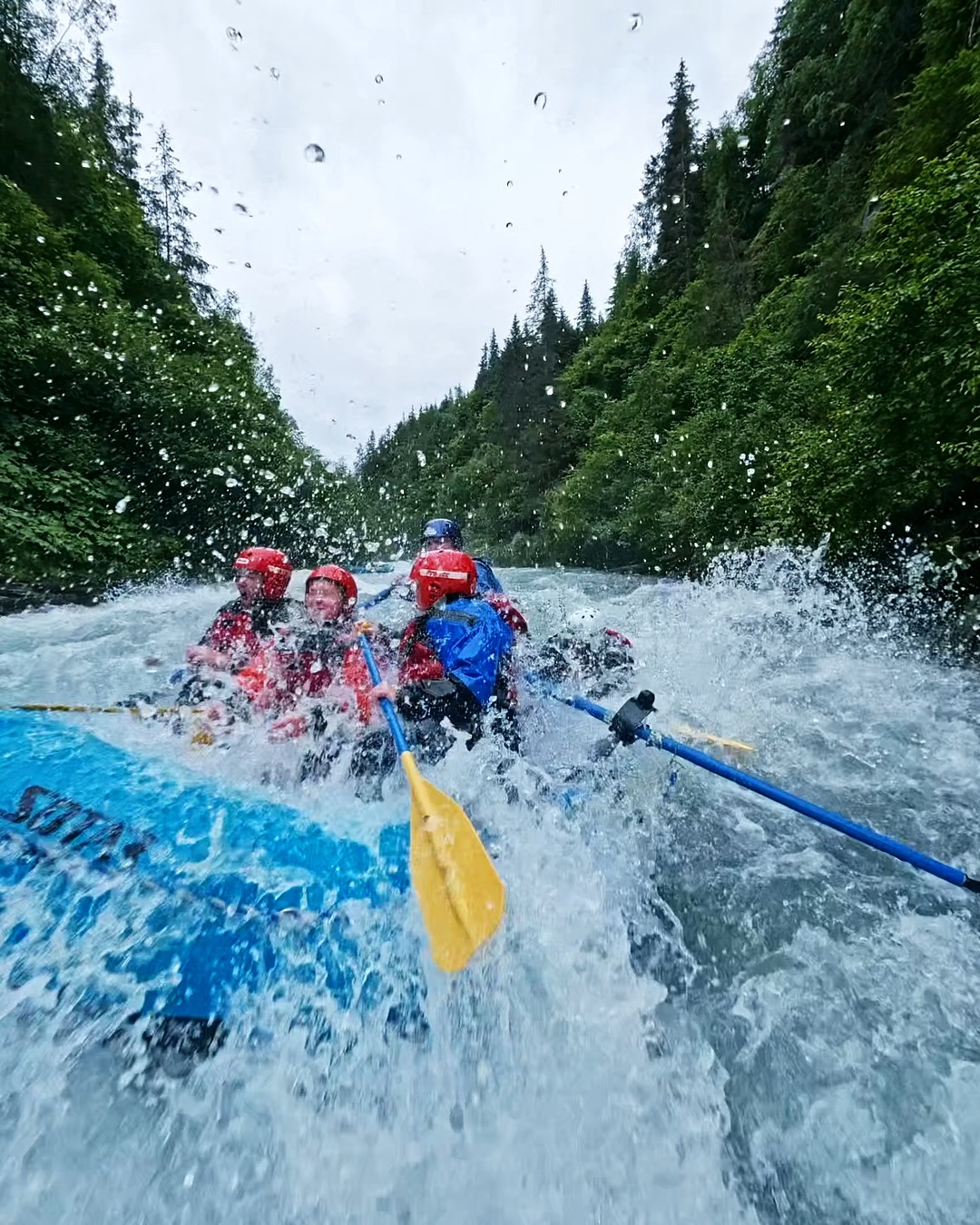White water rafting with @nova.alaska.guides on 6 mil creek!
This was way more fun than I expected!
Rowdy ass time with the boys @hendersonconnor & @gabesmith99577