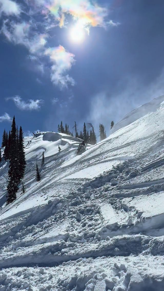 Nothing like blue bird days #skidoo #klim