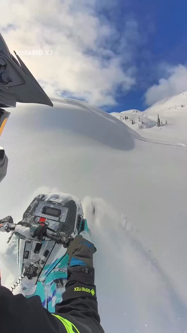 Side of helmet mount seems to be the best place for @insta360 in my opinion