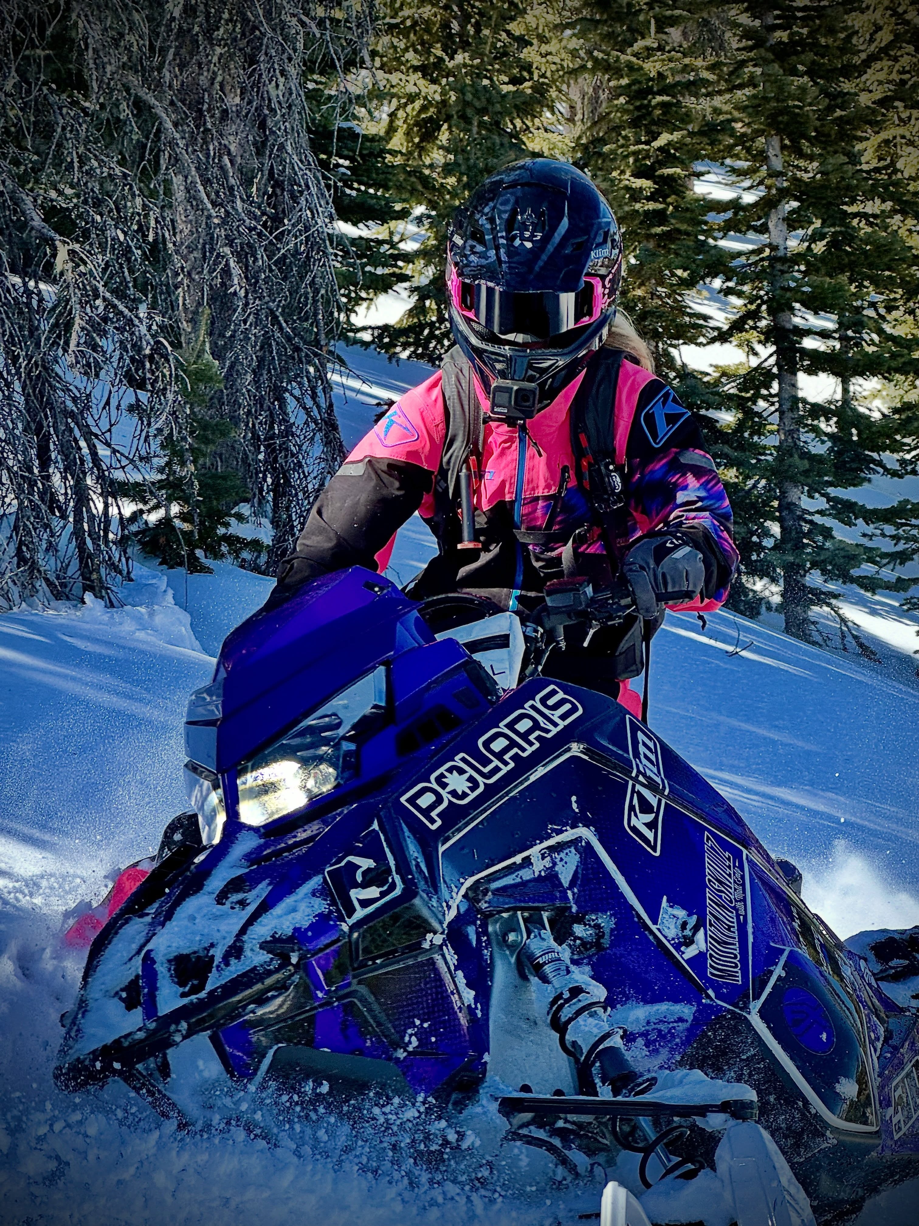 As always, rocking my favorite KLIM gear out on the mountain 🤟🤗 #KLIMAmbassador @klim @klimwomen