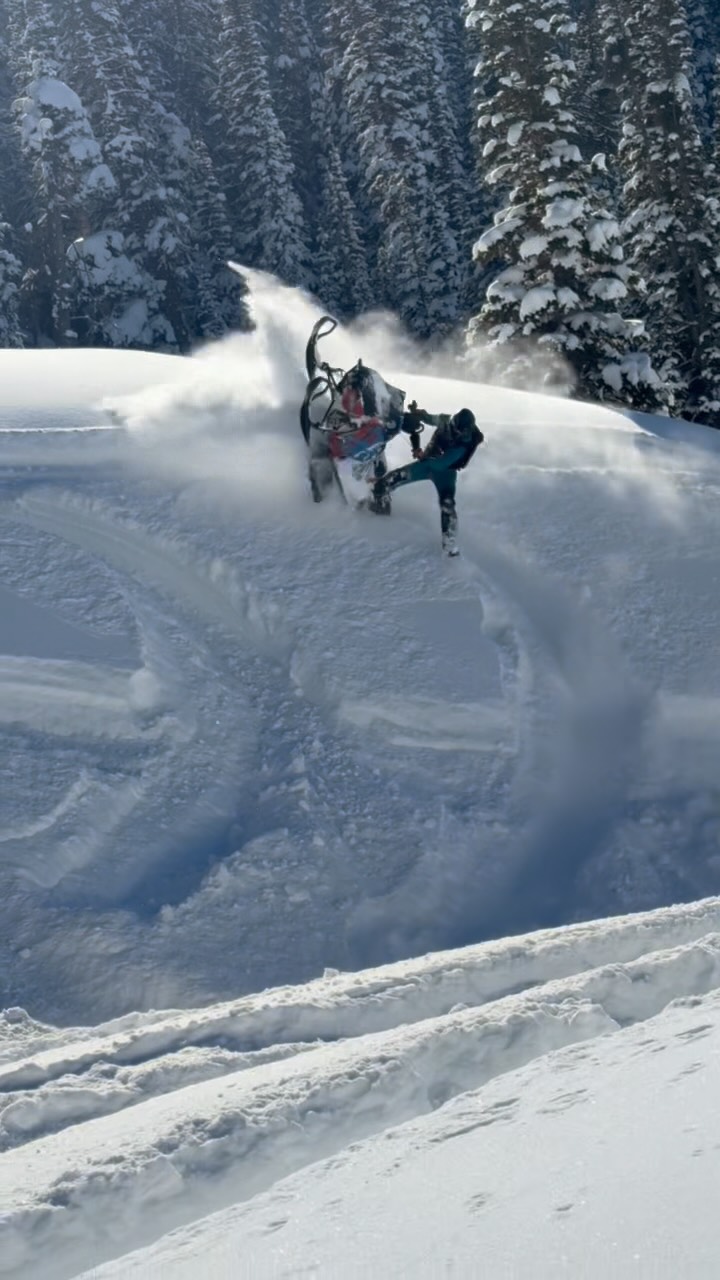 Sure could go for some more of this! 

@oxbowgear 
@509inc 
@deviantink
@smithgradewelding 
@wellerrecreationutah 
@forceturbos
@cardo_orv
@skidoo
@uinta.sledderz 
#brpdealerambassador #oxbowathlete #fuelingyourpassion
