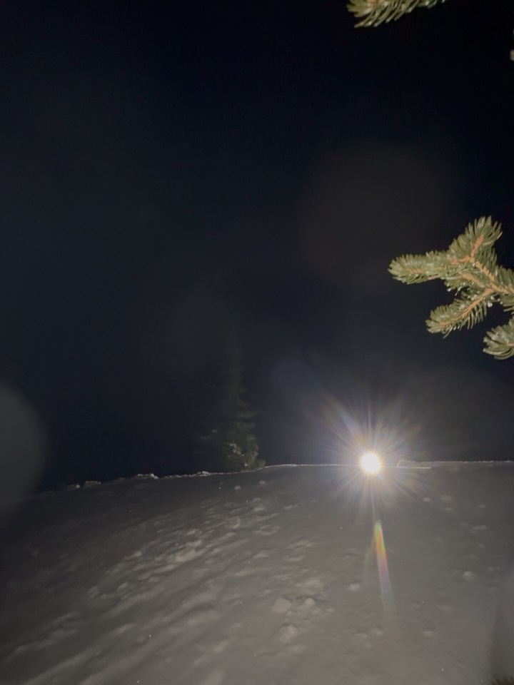 @oxbowgear knows how to keep the fun going long after the sun goes down. Their lights are hands-down the best for the backcountry, and their radios keep everyone safe—making sure you always know where you need to be (or where you shouldn’t be). Grateful to be part of the crew again this season.