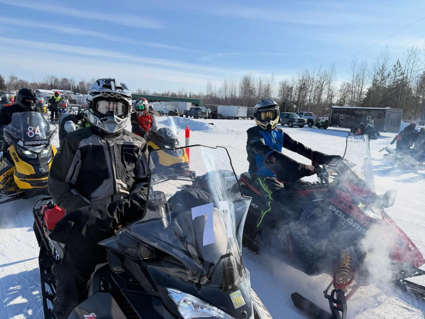 Skwentna 200 was a fun one, ended up being 270 mile race. Ran a solid pace and got around the entire field before the yenlow loop. We had a 20-25minute lead coming into the roadhouse for the finish but had a little debacle Which lead me to running way down river looking and @cyeller5 doing circles around the roadhouse looking for myself.. ended up bringing home 2nd place by 3 minutes.. massive respect too @cyeller5  for running with me on a 2 day notice, and running fast while bleeding through gloves. 

@hatcherpasspolaris 
@klim 
@rsiracing 
@zuggershocks 
@roxspeedfx