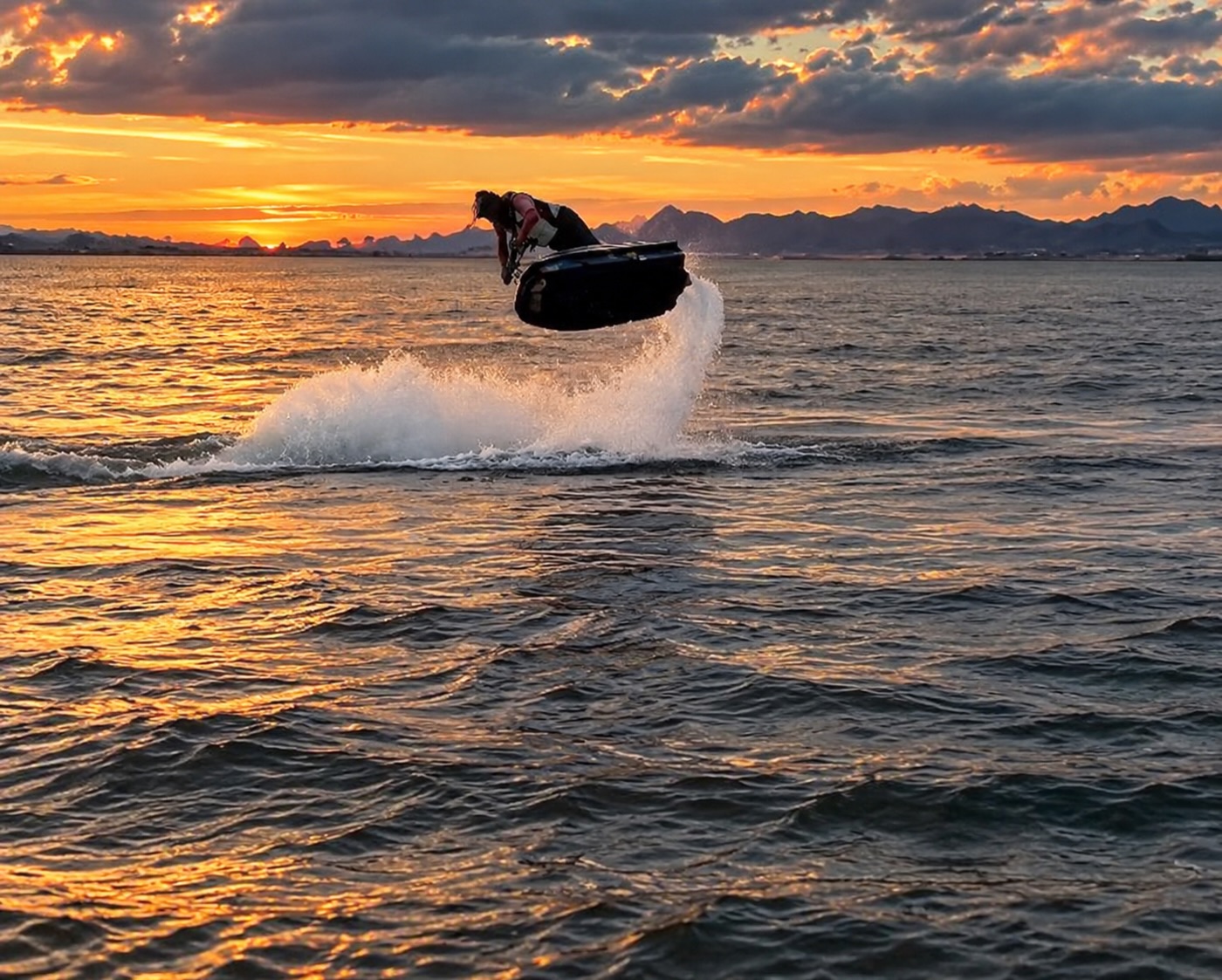 Final sunset ride made all the chaos worth it putting this trip together. Thank you everyone who made this week on the water memorable.