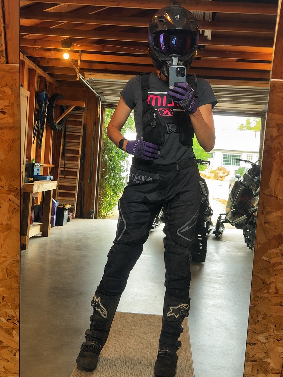 Ready for some backyard laps 👊 ✊

The backyard 🤩 

Found it!!! Finally 🤣 I’ve been looking at this stray bolt in my garage for weeks…