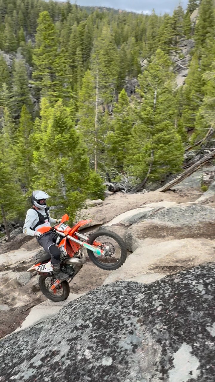 Current conditions at Pipestone- brown pow😍 Hope you all have an awesome 4th of July weekend🇺🇸 Keep the rubber side down! #goodtimes #ride #adventure #neverstopexploring #pipestone