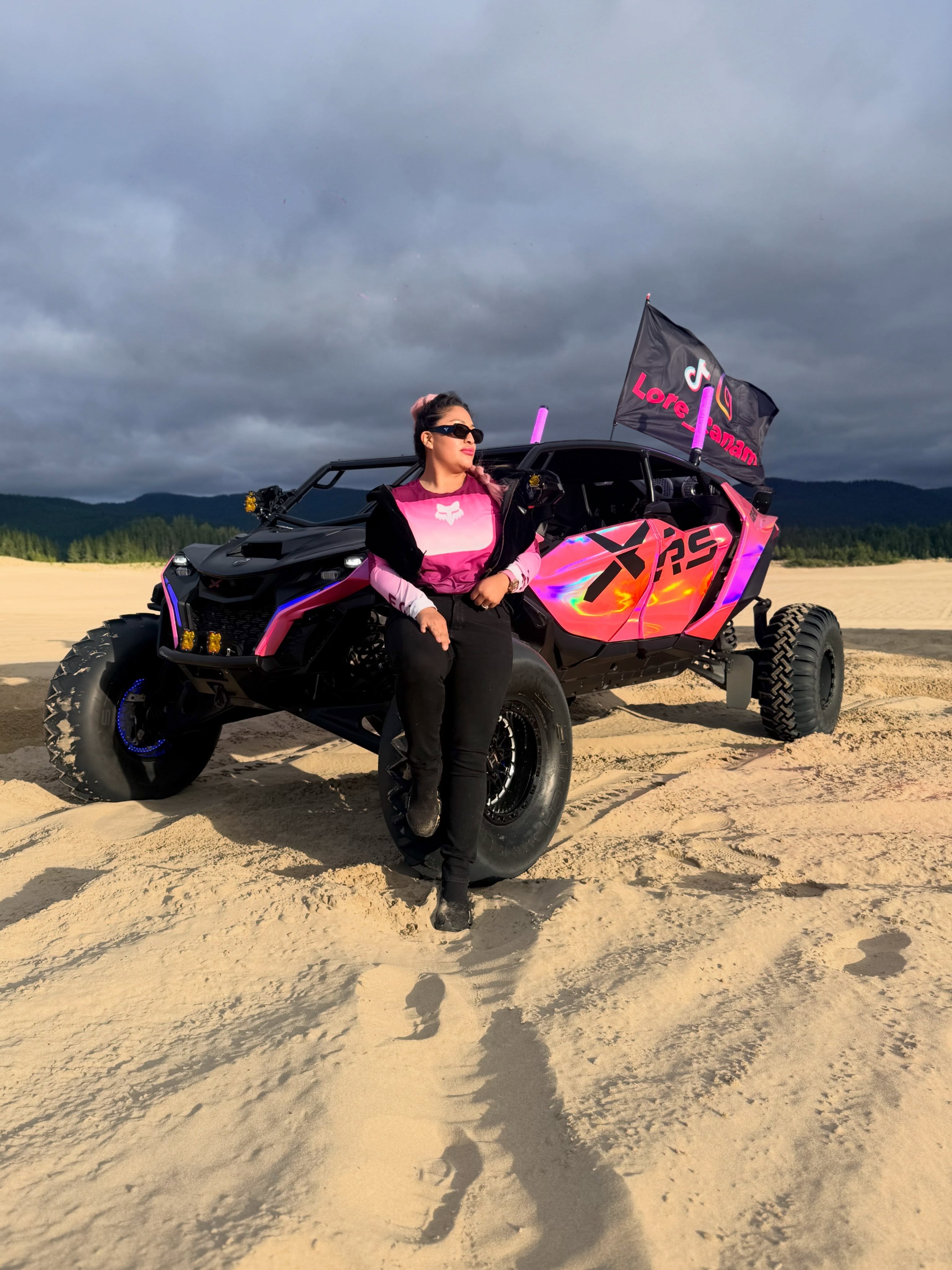 New Look 👀 #pinkcanam #maverickr #dunes #beach #offroad