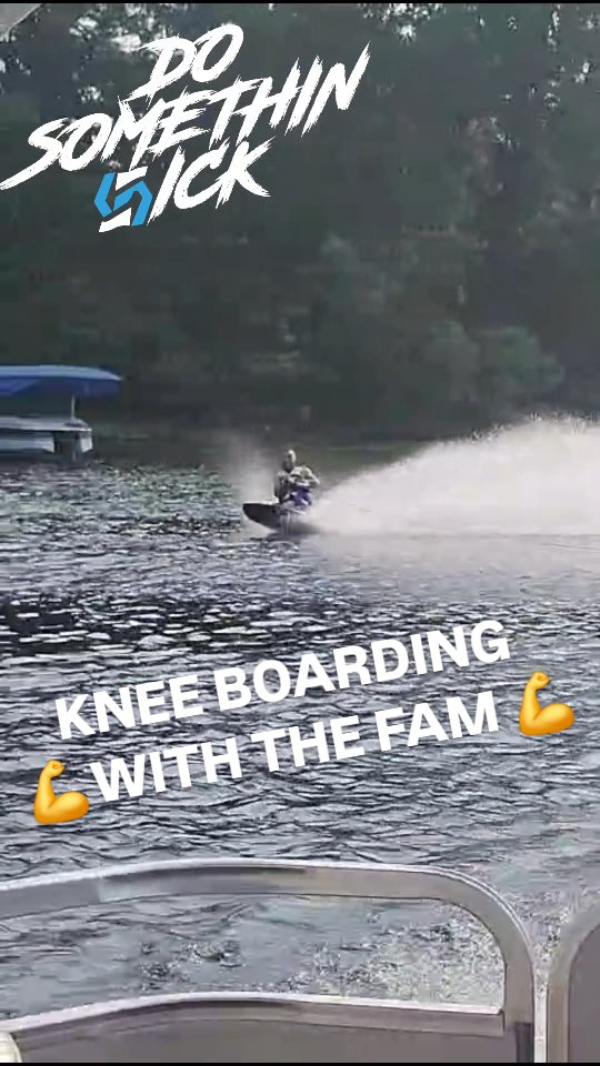 Nothing better than to finish a hot week , that with a kneeboarding weekend 🤘🤘

#DOSOMETHINSICK

#boats #watersports 

@tempestoptics 
@arcticfxgraphics
@cardo_orv
@suspensionproz
@_dialed_performance_
@mobiusbraces 
@klim 
@oxbowgear
