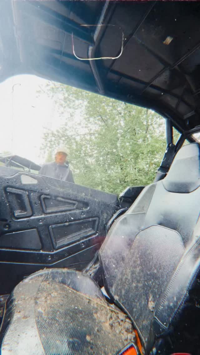 Life got you down think your job might be “💩” but really “it’s just Mud”…….Rock with it y’all!! 🤘🏼
.
.
.
⚡️⚡️⚡️
.
#dirtbag #offroading #thegoodlife #rockout #liveitup🚀