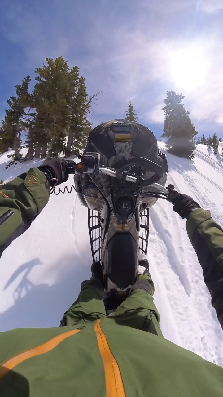 When you can’t see over your sled, you need clear goggles to see around it. #tempestoptics #antifog #wheelies #goggles