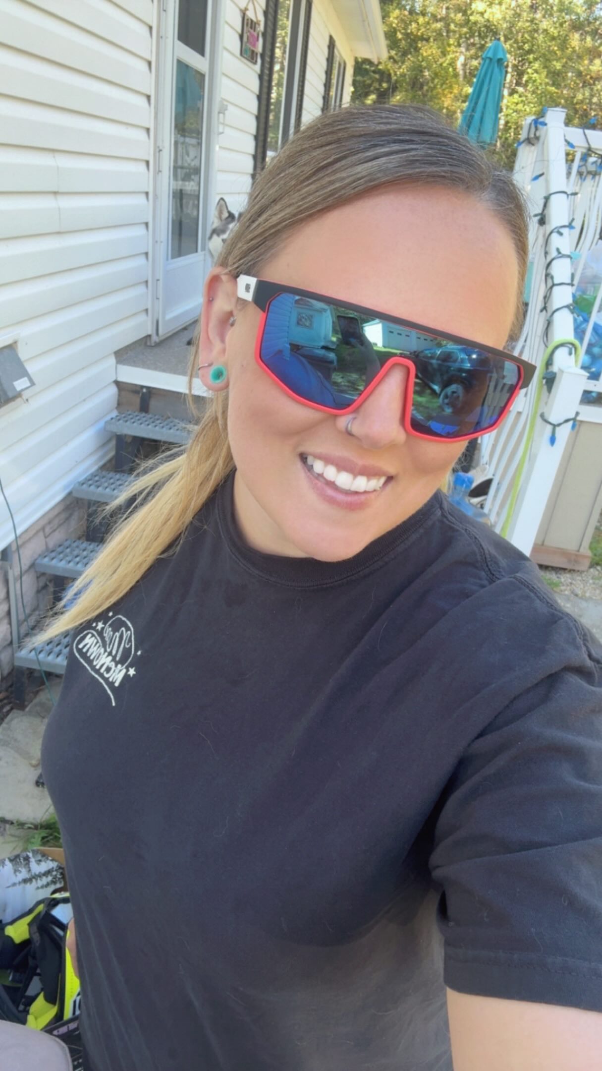 Yall is it winter yet??? 

#ride509 #509ambassador #fuelyourpassion 

Gear list:
- high 5 insulated gloves in gradient and black
- altitude 2.0 helmet in highlighter 
- r-series pit coat in highlighter 
- evolve monosuit uninsulated / shell in highlighter 
- mountain tunnel bag in pink vis
- element 5 sunglasses in sci-fi coral 

Stoked to get out and ride this season!