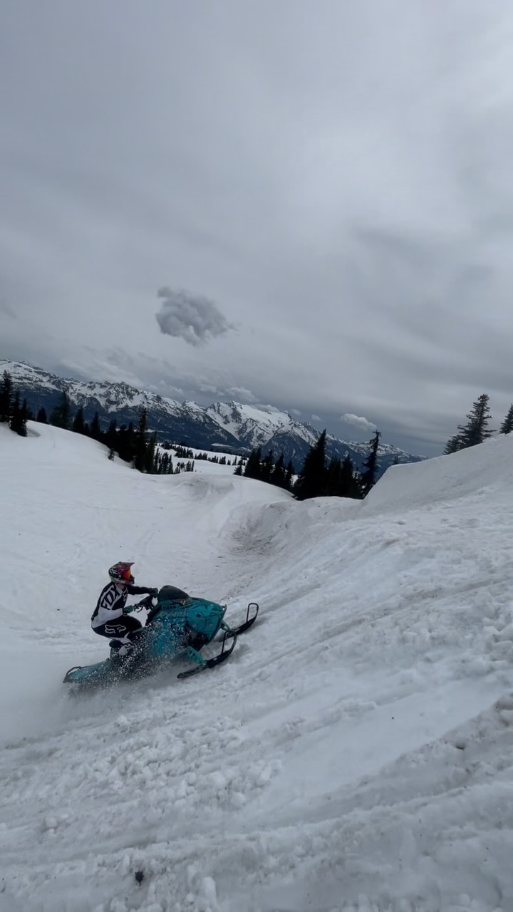 The HardR in its element, who’s pumped for the snow to fly?! 

@suspensionproz @tempestoptics @speed_shop_inc @shuswapmountainriders @sicamousadventures