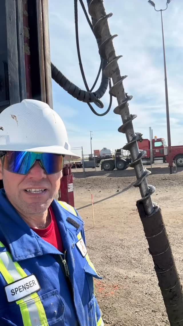 Can someone turn on those big ass fans they got scattered all over the prairies 🥵🥵 #environmentaldrilling #phase2 #oilandgas #itshot @topgearcontracting