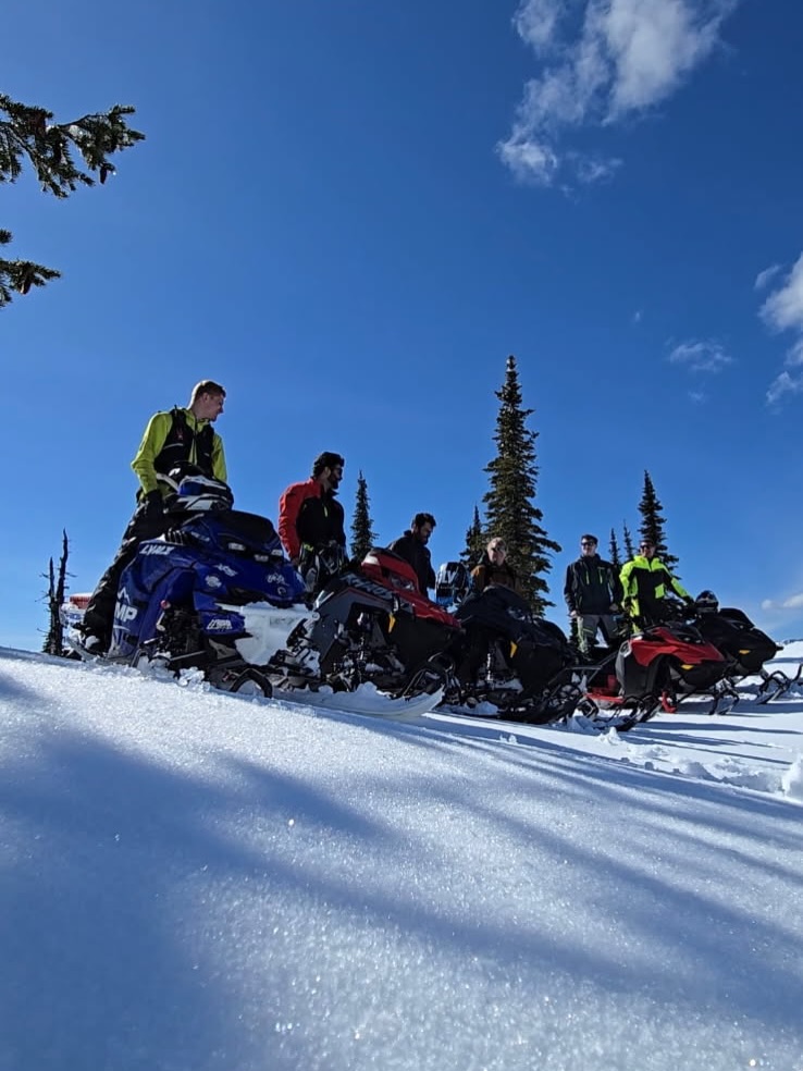 What a season! Here’s some photos from the last couple months of my life.
#snowmobile #ridecmp #arcticfxgraphics #winter #freestyle