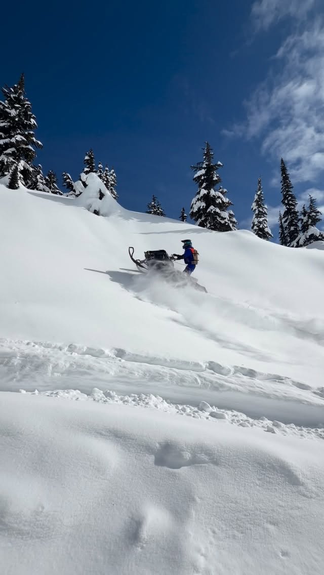 What a legendary season on the snow 
.
.
@sully_benson744 @peterjball #sled #revy #snow #skidoo #snowmobile