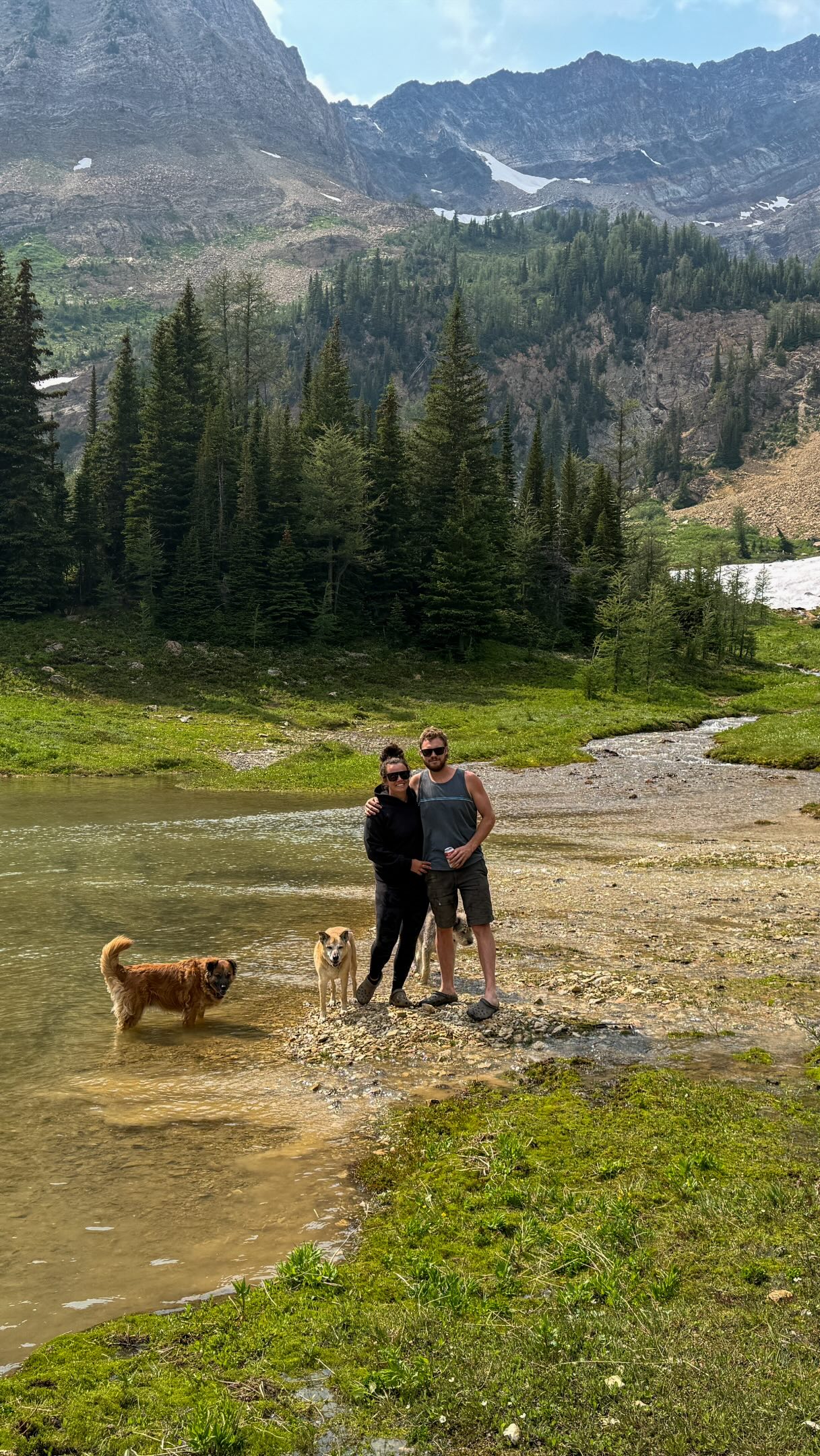 One night in the mountains with good friends, paddle boards, the SXS, a tent & poutine. 🏔️🤌🏼

Pretty hard to beat that kind of getaway.