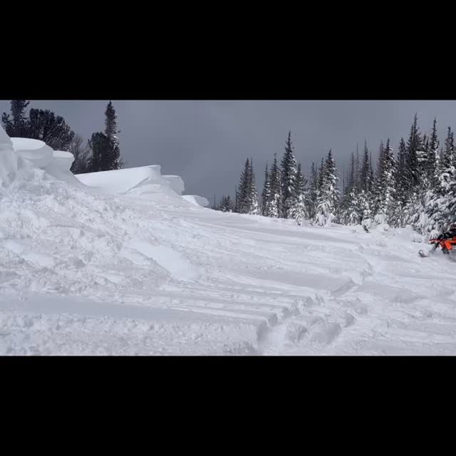 Getting a little sendy! Snow was awesome 

#Cmx #crazymountainextreme #snowbike #ewt #washingtonriders