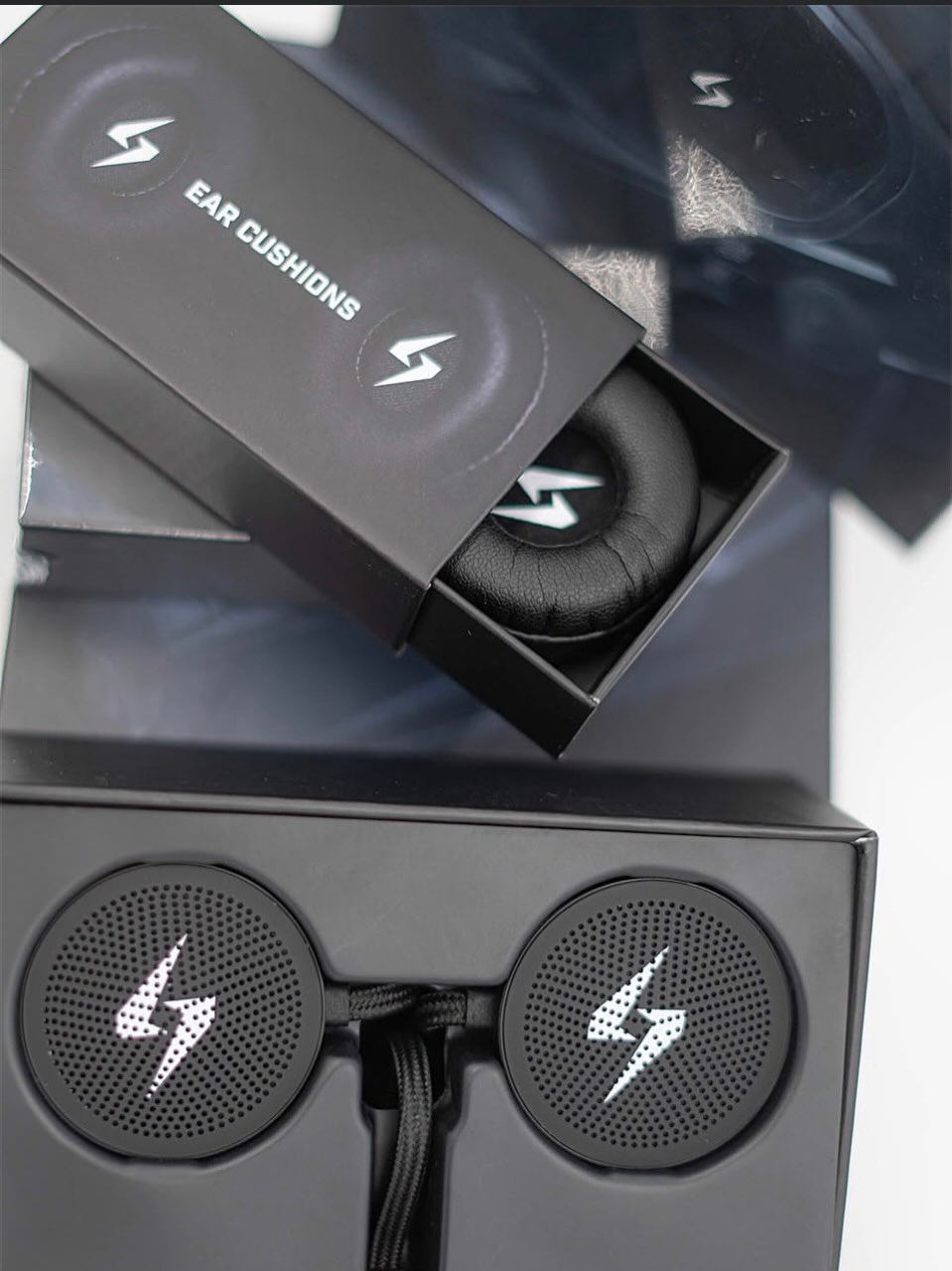 Thank you Syphon for donating these awesome helmet speakers.