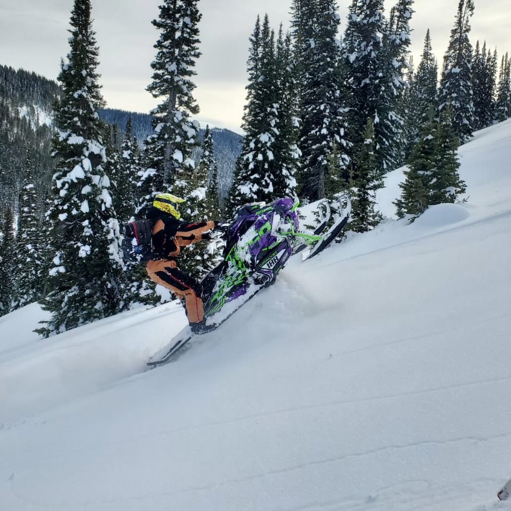 @pureadrenalinesnow mono suit keeping me dry and comfortable out on the snow go check them out and get you one!