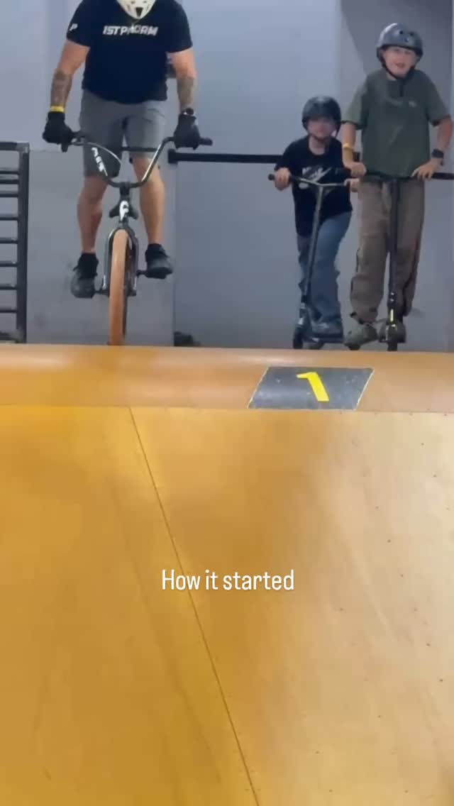 Hit up @woodwardparkcity yesterday for the beginning of backflip practice. Was sick to have Jason give me some solid tips, take some video, and help the progression. Quinn also threw in some valuable insight to help me get some good ones around. Thanks to those dudes for all the help, it is greatly appreciated. Still a lot of work to be done to get dialed in for a sled flip, but we have a good base starting point and a direction to go now. Hopefully the @sledsend boys are ready for what is to come.
#sledsendbrotherhood 
#sledusa
#sledflip 
#bikeflip
#woodward