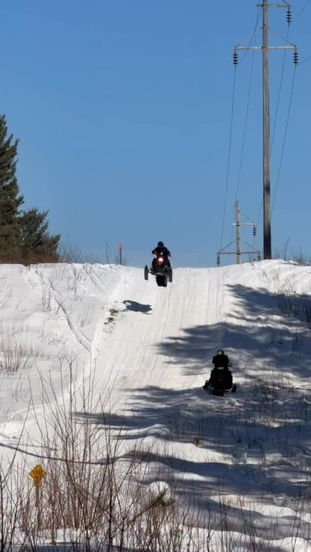 Heavy landing 😂
#shopridefastcrew #polarissnow