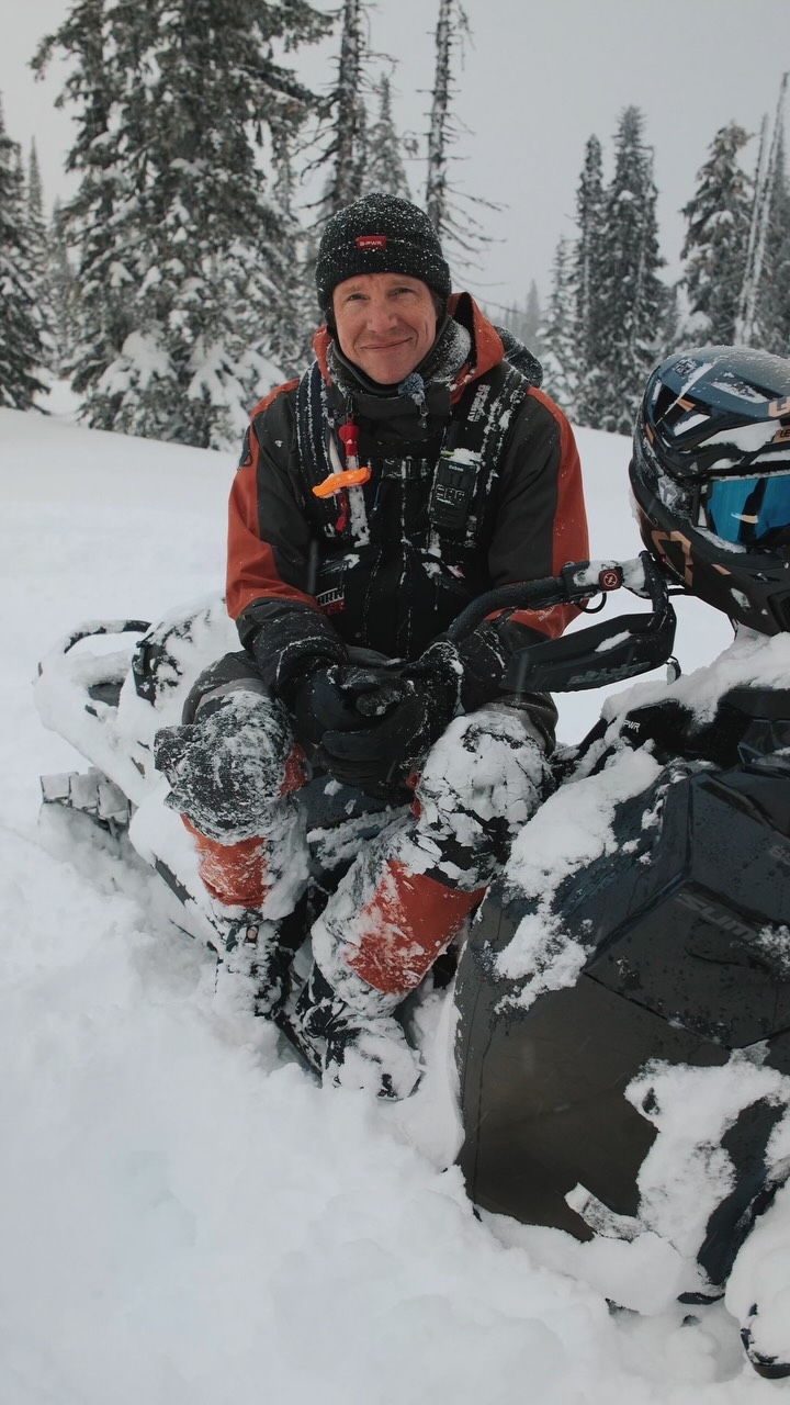 “What I like about the Camso Powlifter 310 is how precisely the track controls the sled’s direction in a wheelie” 

Kirk Murray, Revelstoke, Snowmobiler since 2005

 #camsotracks #turbog5 #deepsnowlift #snowmobile #sponsored