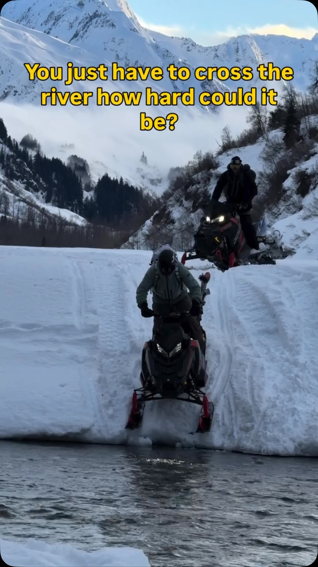 @timdurtschi 
•
It’s not as easy as it looks 😂 #snow@obile #snow #snowmachine #rivercrossing #fail