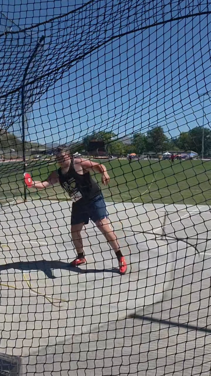 At first I thought saying that to me was silly. Then I realized how important it is to have fun in this sport. You always will preform better when you’re having fun.#throwing #track #discus #trackandfield #olympics