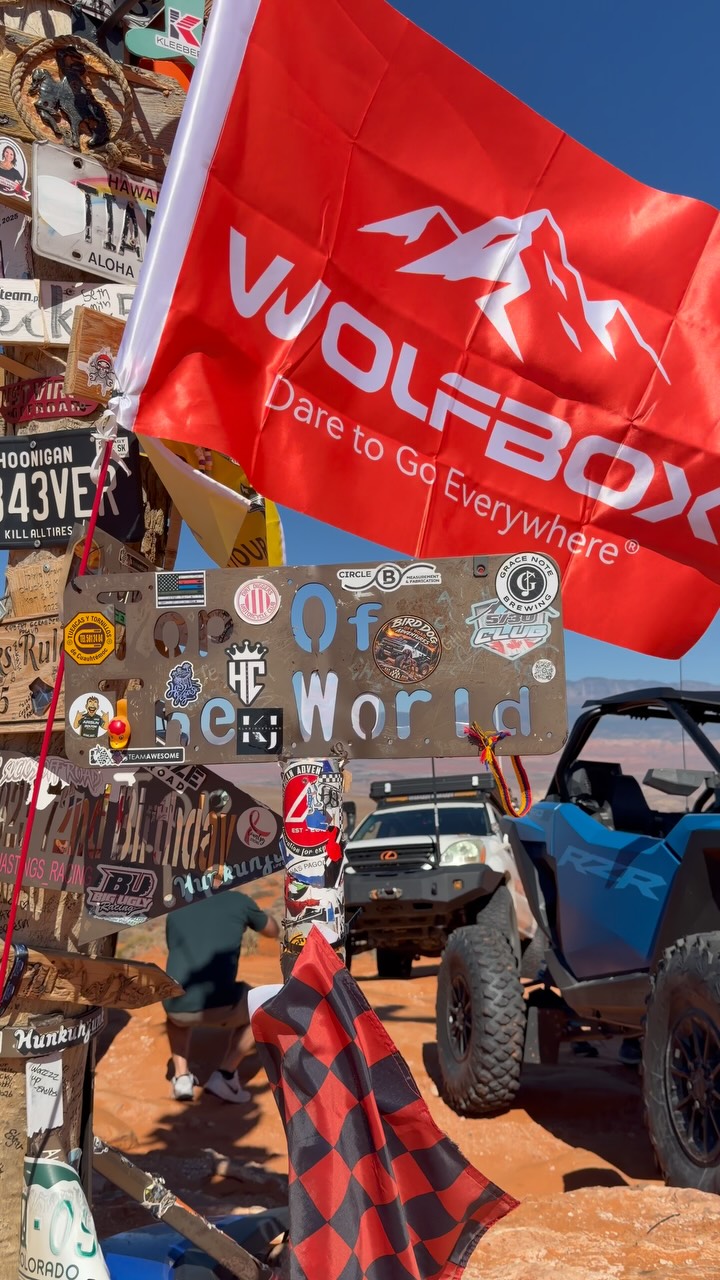 Our second trail run wa with @wolfbox_official  to the top of the world!  Wow, what a view.  Put our Hyperflow 60D to good use all week at @trail.hero !
#wolfboxhero #wolfbox #trailhero #topoftheword 

[○- ʙ ʀ ᴏ ɴ ᴄ ᴏ -○] 

For apparel and accessories: http://www.birddogoffroad.com

Be sure to check out our affiliate links with discount codes at https://linktr.ee/BirdDogOffRoadAdventures