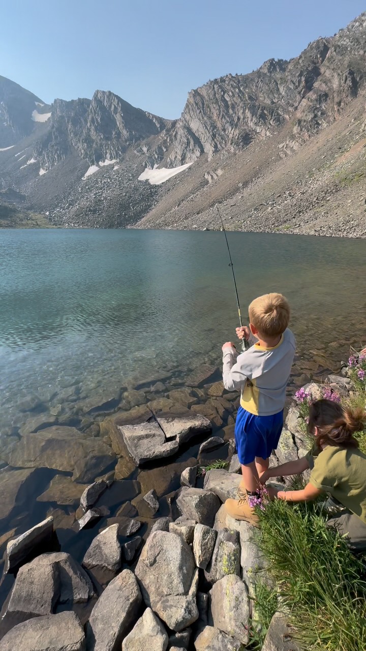 Great weekend of adventuring! ⛰️ Been wanting to do an overnight at a high mountain lake all summer, and it made for some good times👌
