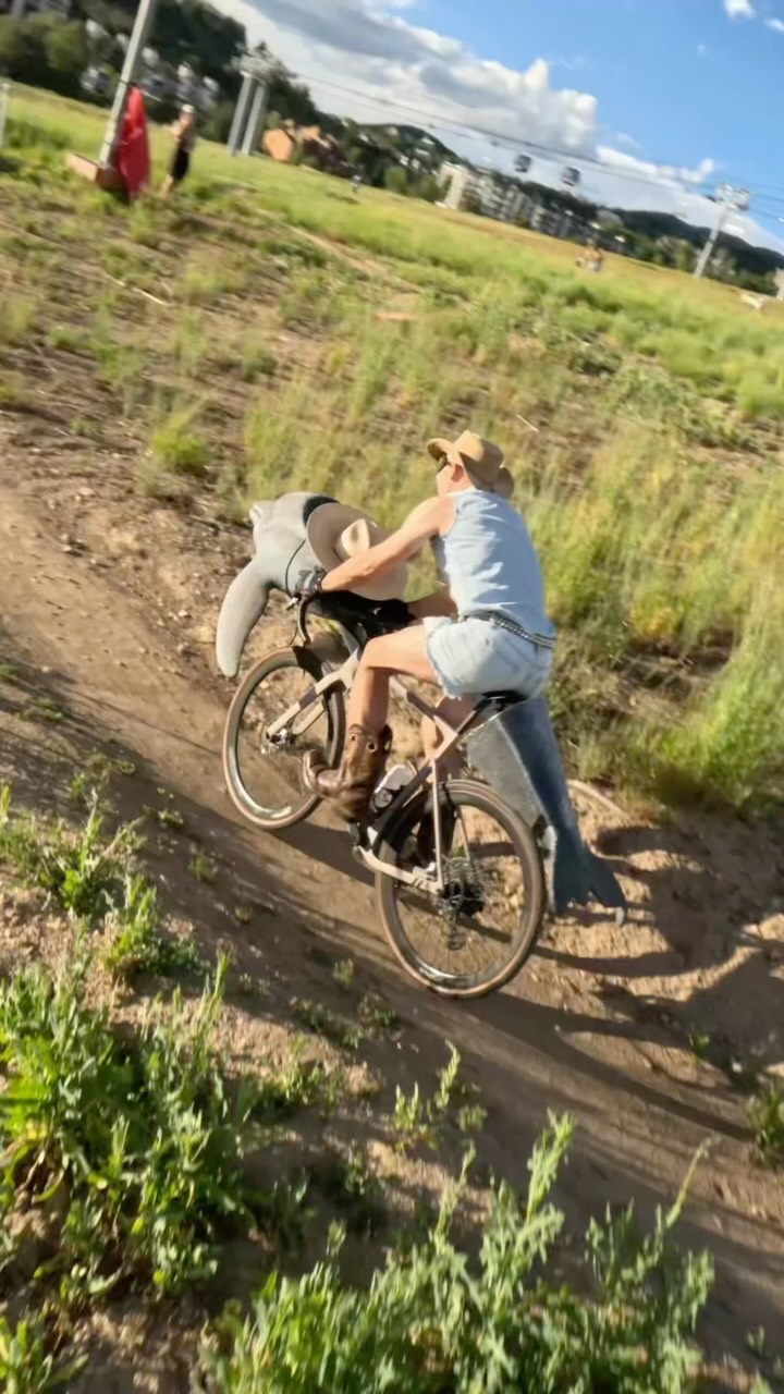 Crazy fun evening at the @sbtgrvl Mtn Climb last night. Here’s a taste of the action from the FPV lens. 🚁 Stay tuned as we head into the main event tomorrow! 🎥 
🎬 @reelsteamboat