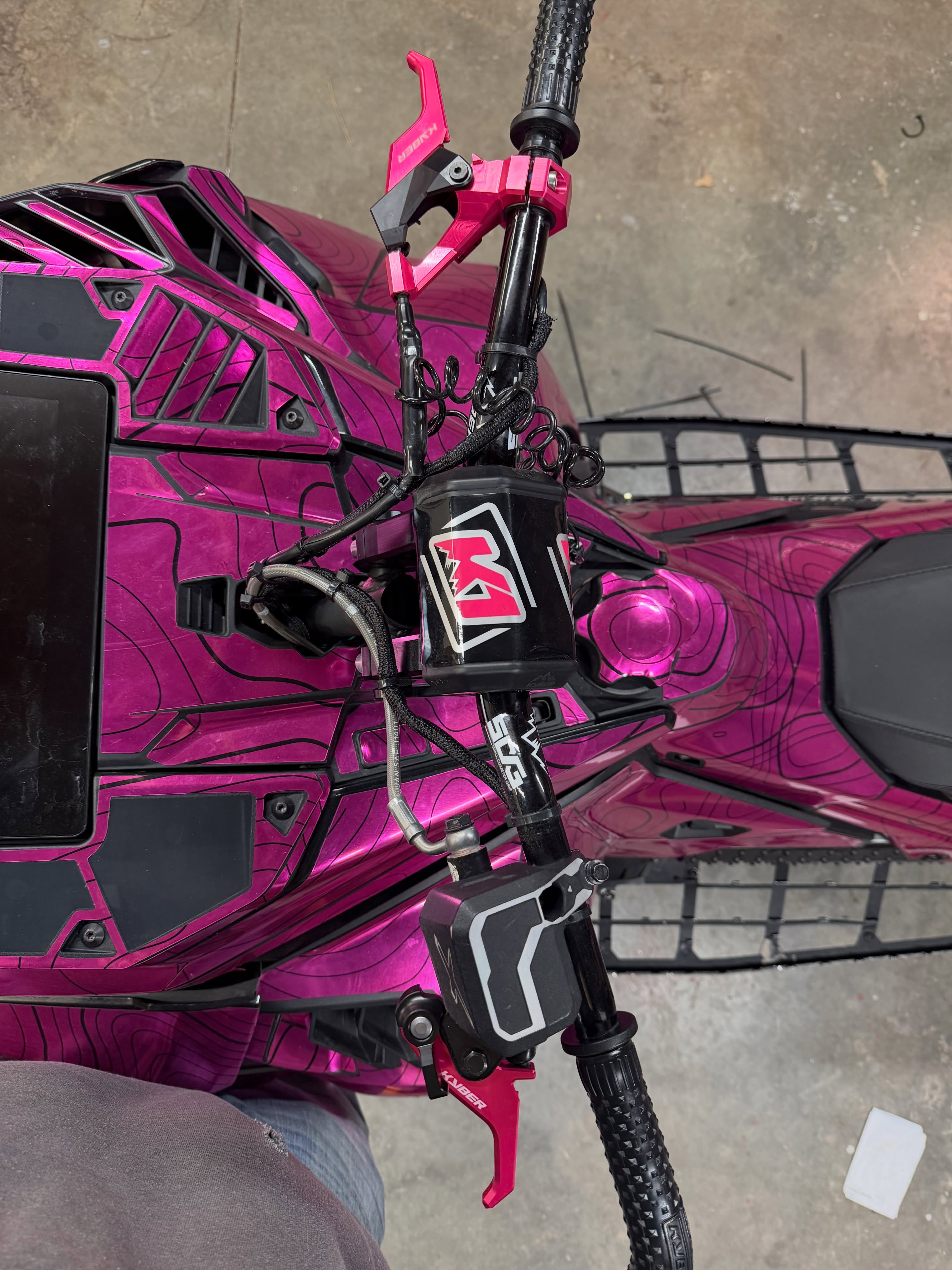 @kyber.one is the only set up for me!!!
New sled this year will be new colors. What bar color setup for a High Vis wrap? I’m thinking just the subtle black let me know your thoughts. If you don’t know the color options go over to @kyber.one and take a look!!