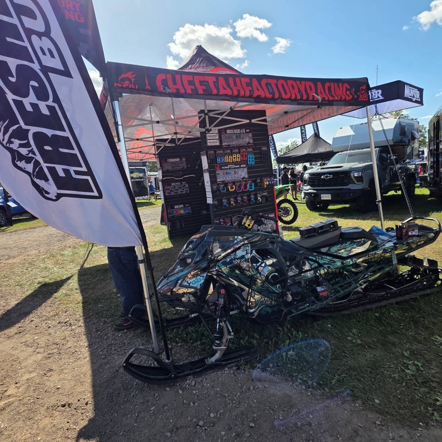 HAYDAYS 2026! 
Cant thank you guys enough for stopping by the @freshies_built booth! We appreciate every single one of you. The stoke is high for the upcoming season🤘🏽 LET IT SNOW
