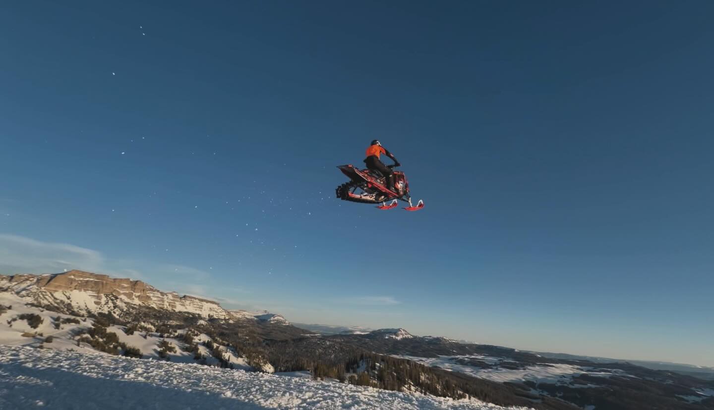 Been a crazy couple of days. Excited to have finally hit this infamous jump from the slednecks series!

#backcountry #snowmobile #explore #flyracing