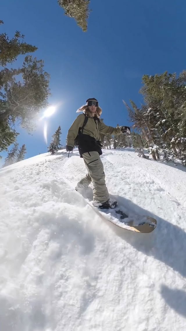 Spring surfin with @jeremyjensen_ ☀️🏄‍♂️🥳
#freeyourbind