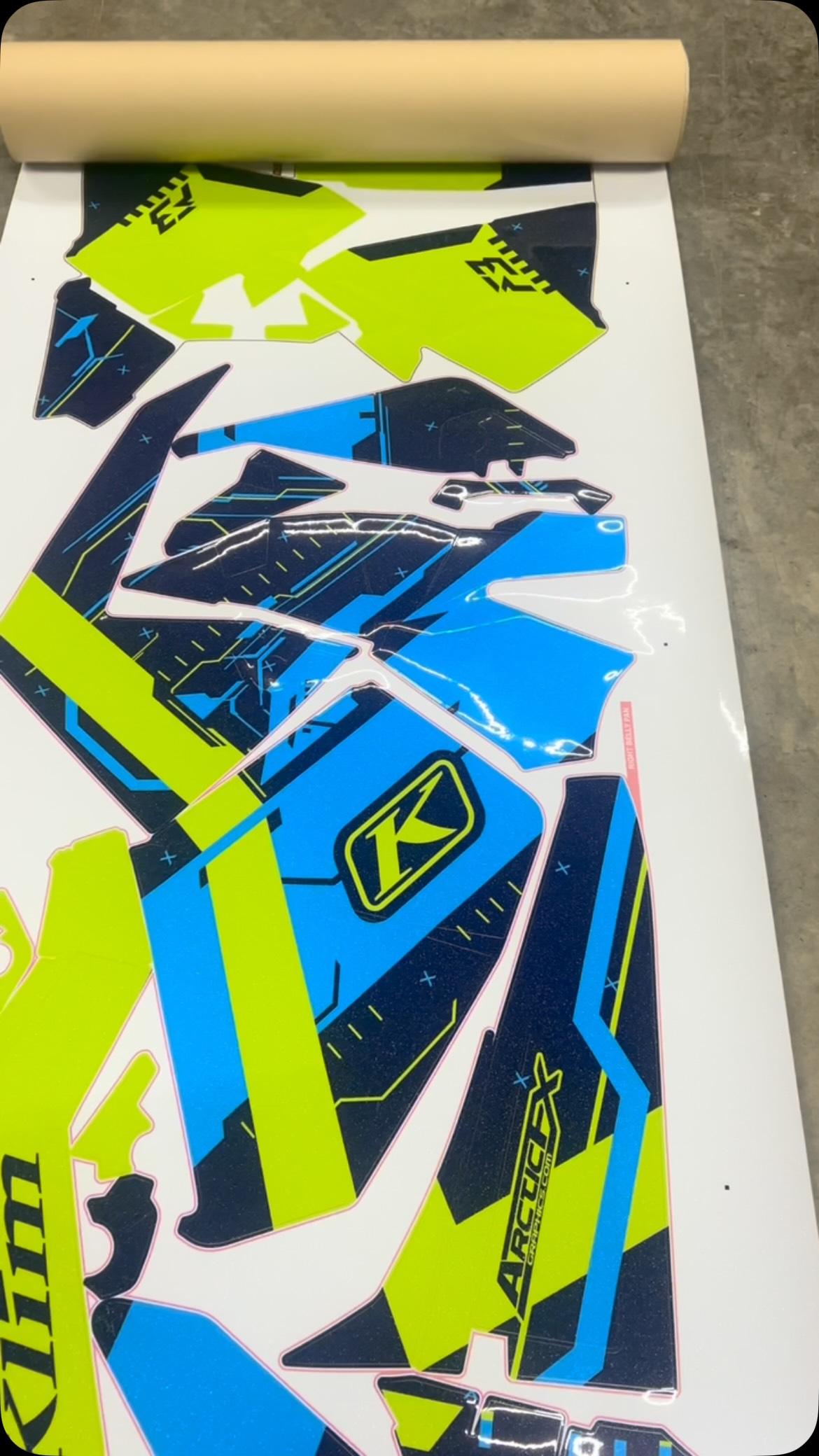 This Polaris boost got a bit of a makeover with this beautiful wrap made by @arcticfxgraphics 

@klim

#teamklim 
#polarissnow 
#klimlife 
#polarisboost 
#arcticfxgraphics 

@joshrolfsrud