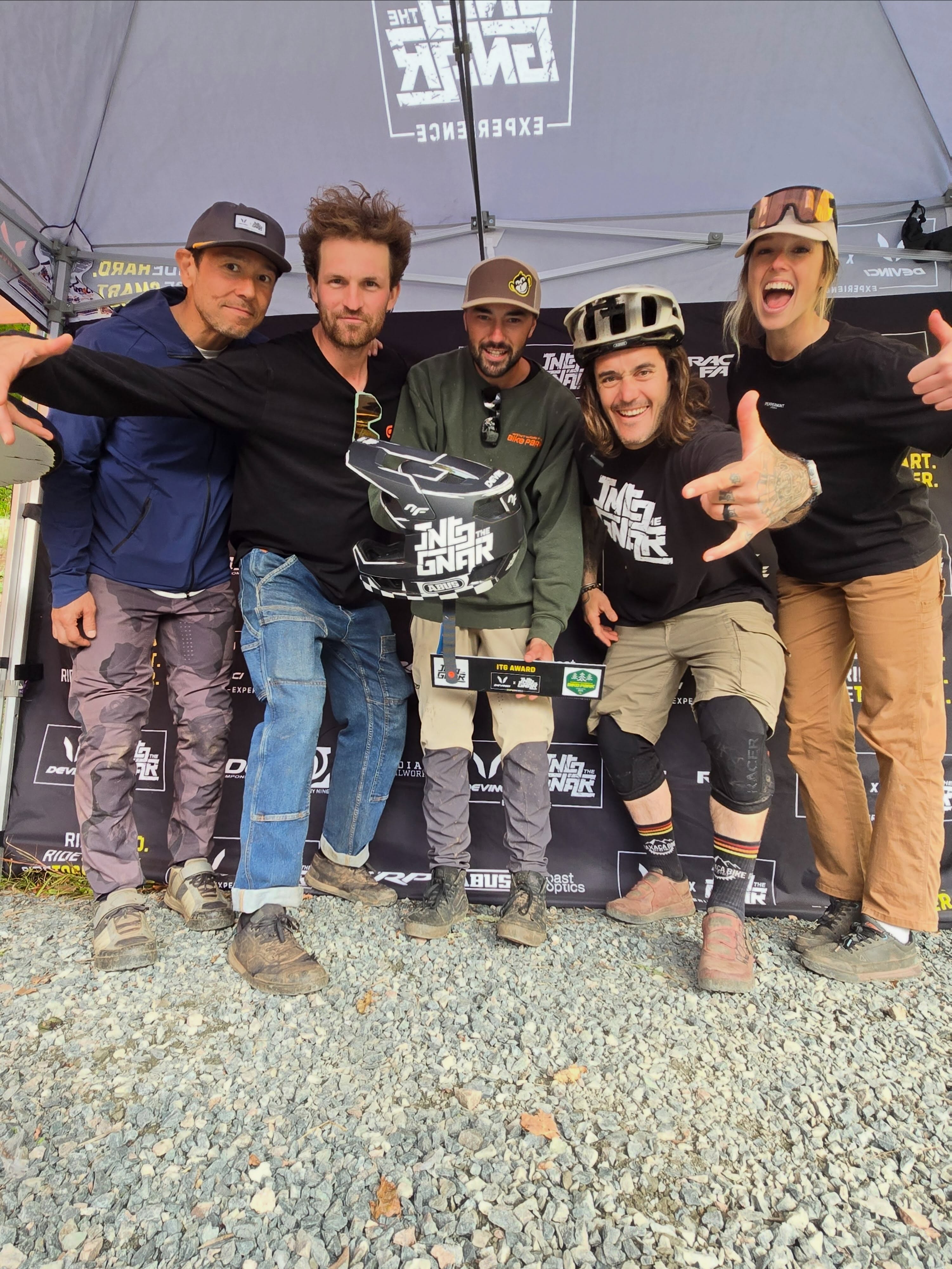 Amazing weekend, grateful for this crew & won the into the gnar award! 😎
@intothegnar 
@thealmostkid