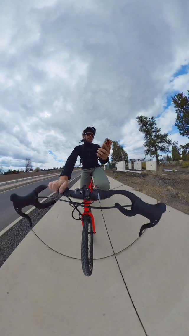 I’ve biked 30 miles in the last 3 days since I’ve had this bike and most of those miles have looked like this just vibing😎 

Not going for distance or speed records but it’s fun to track stats with Strava🚲

#bikelife #iwantyoutobemineagainbaby