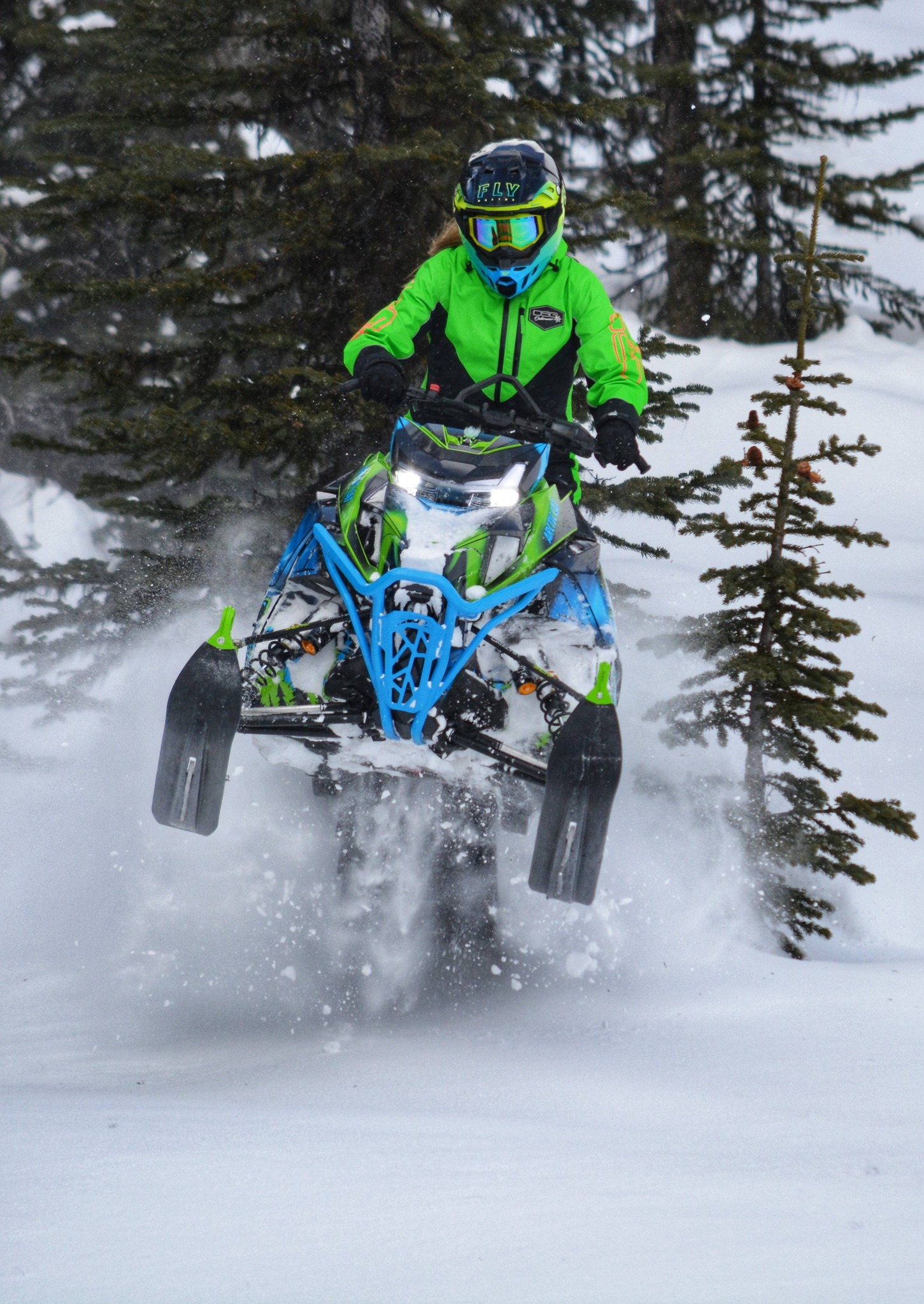 Finally able to share these!!! 🙌😁
I kept this under wraps all last winter, but I was lucky enough to field-test the brand new Monosuit 3.0 from @dsgsnow out in the deep snow. I spent days putting it through the absolute wringer in the backcountry to see if it could actually handle real abuse. 🌲🏔❄️
The mobility of this thing is unreal, and it kept me completely dry and warm even when we were digging out sleds in waist-deep powder.

Drop a comment below if you want to see more pics, have sizing or fit questions, or would like the link to check out the full specs, and I will send it over to you. 😊

#dsgsnow #doingsomethinggreat