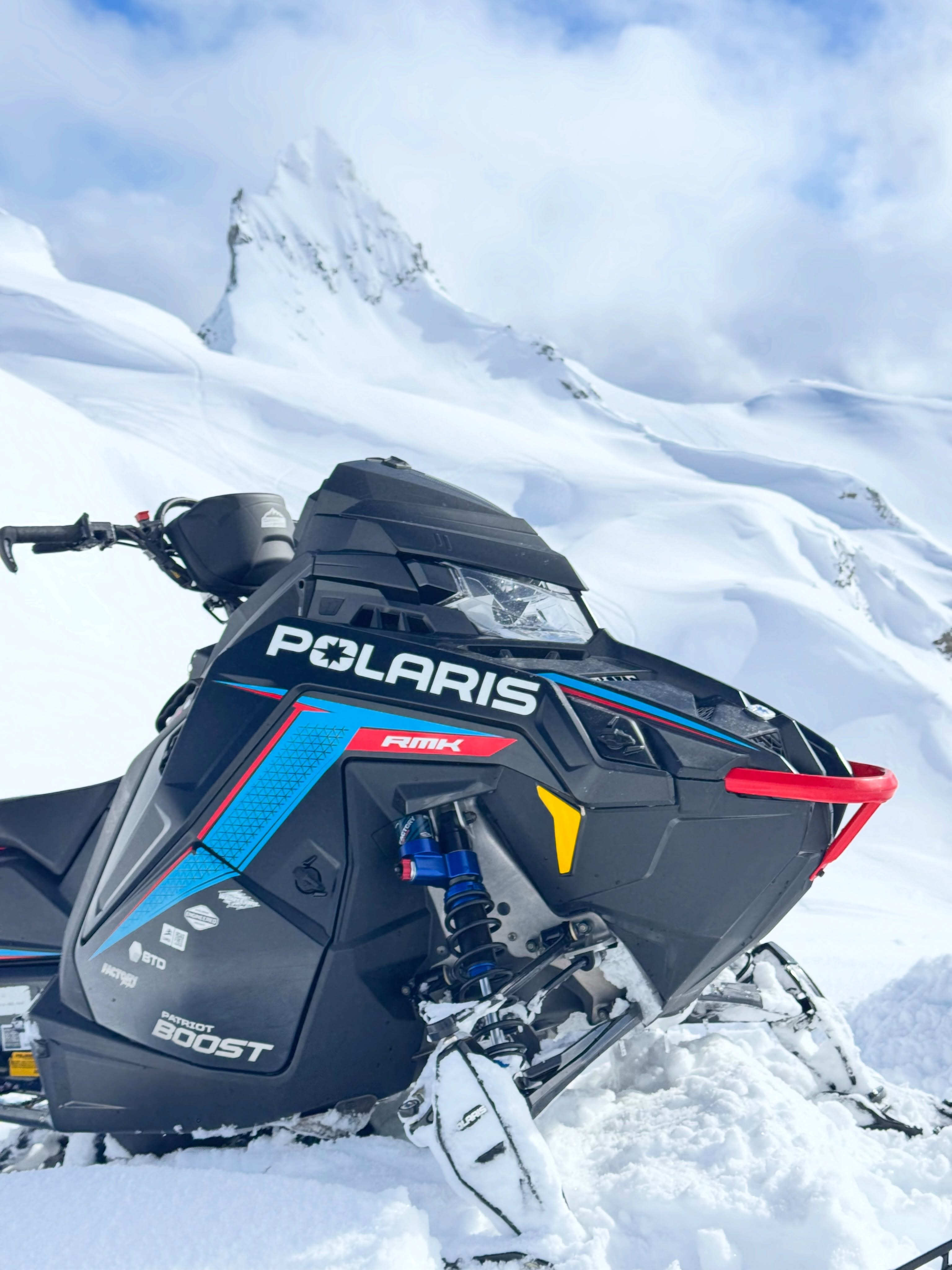 I can’t wait to get the new @polarissnow Factory Edition Boosts in the shop for some GO FASTer upgrades from @startinglineproducts @zollingerracingproducts @skinz_protective_gear 
@cheetah_snow @backcountrymotorsports 

My BOOST was my favorite sled last year and this year it will be even better! 

Who else is getting stoked for winter?! It’s just around the corner!

We will also be updating our winter schedule over the next two weeks so stay tuned.