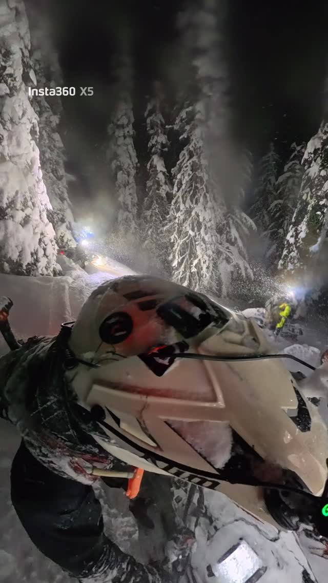 REVY !!! RESET!!!! GOOO!! 🤪 you may not see me during the day ✌️#insta360 #instagood #love #explore #winter