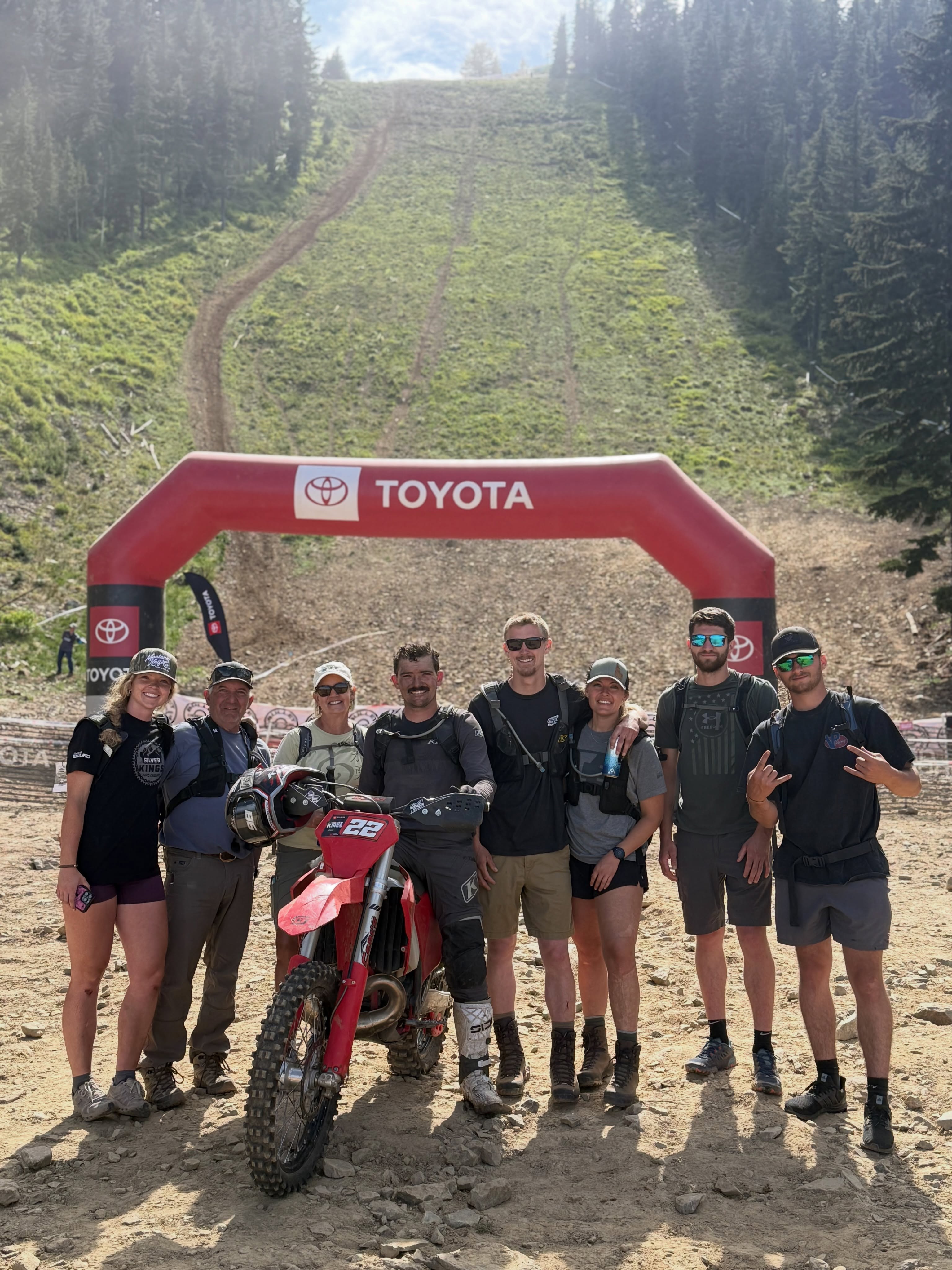 Silver kings hard enduro ☑️ Finished 29th with the best riders in the world and I couldn’t be more happy. I’m not gonna quit my day job but I’ll be back for more punishment next year! Thanks to everyone who came to support 
@carls_cycle_sales 
@klimmotorcycle 
@sxsslideplate
🎥: @darb_peterson