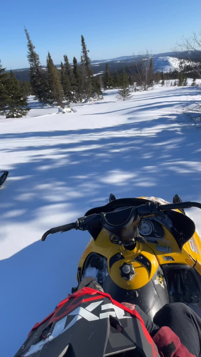 💪💪❄️❄️❄️
🌄🌄🌄

#skidoo #mountains #north #snow #snowmobile