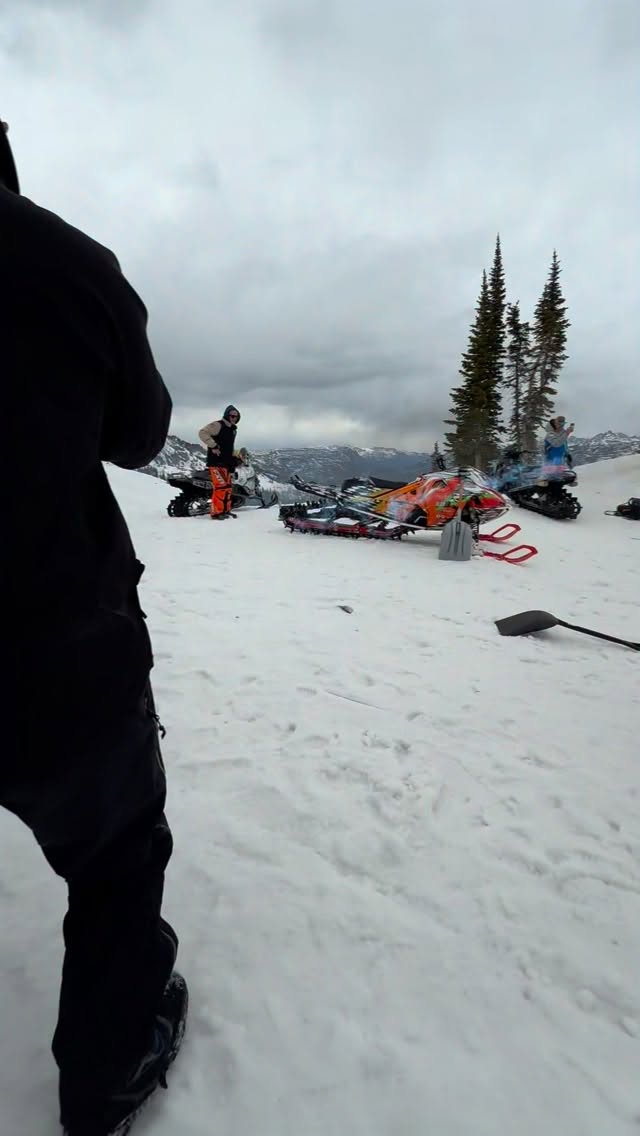 Cheers to another winter i will never forget, great times with old friends and new homies. The people you get to meet in this crazy sport, and the insane places we get to hangout will never cease to amaze me. Thank you to every single person that made this winter the best one yet 🤙🏻