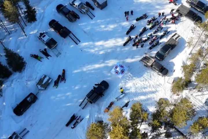 My perfect winter = community ❄️🤍 #myperfectwinter #letsgo #winterinthemountains #community #klimambassador @klim